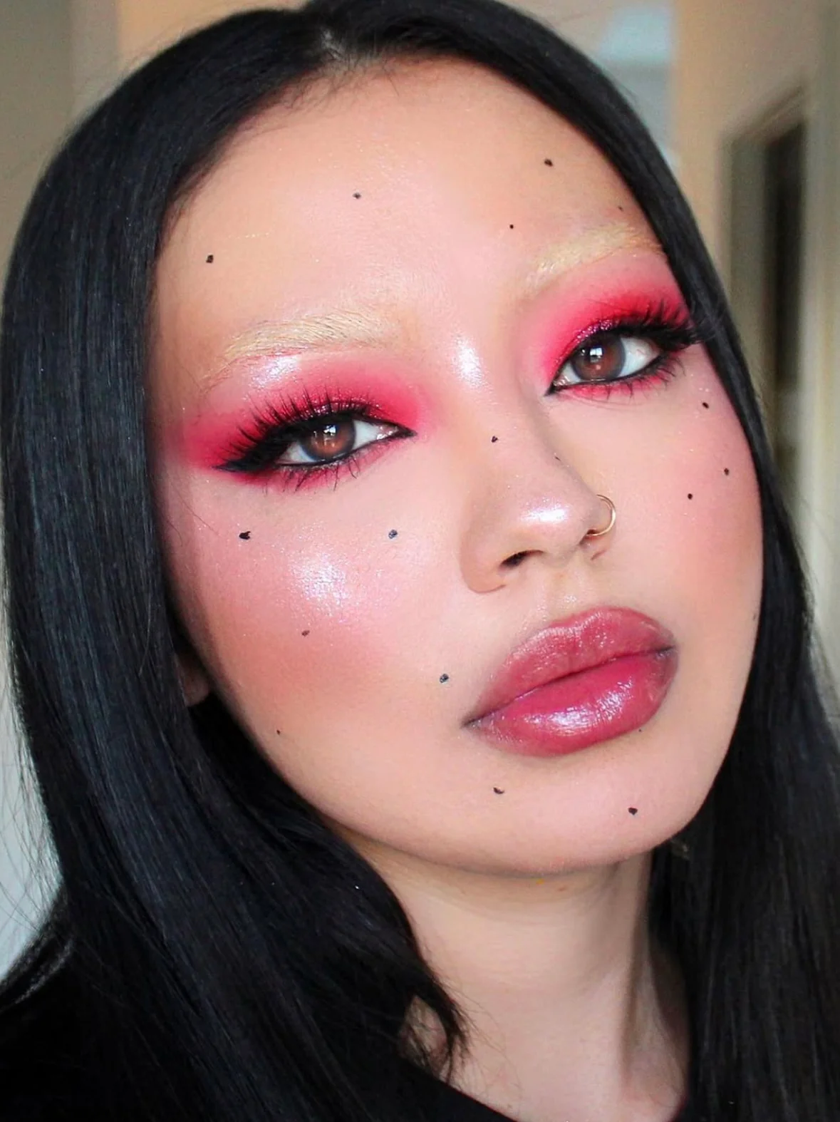 “YoUr HiGhLiGhT iS ToO BrIgHt” Neutrals Highlighter Palette - Image 4